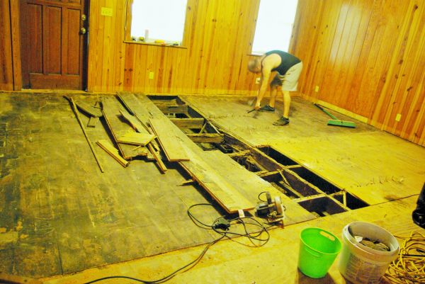 Subfloor Demolition in Claremore